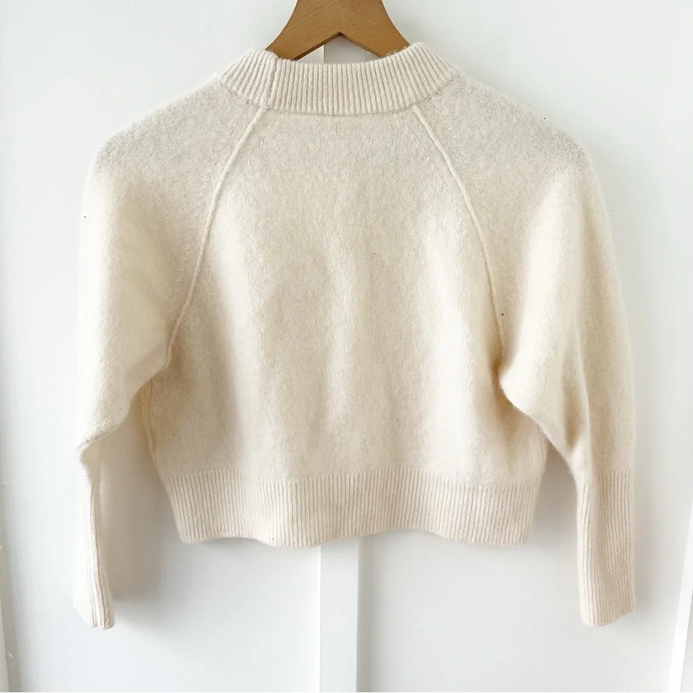 ARITZIA BABATON cream luxe cashmere crew sweater - Picture 3 of 5